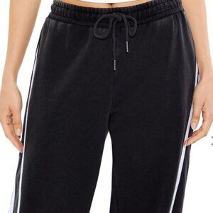 NWT Women's Forever 21 Striped Wide-Leg Sweatpants